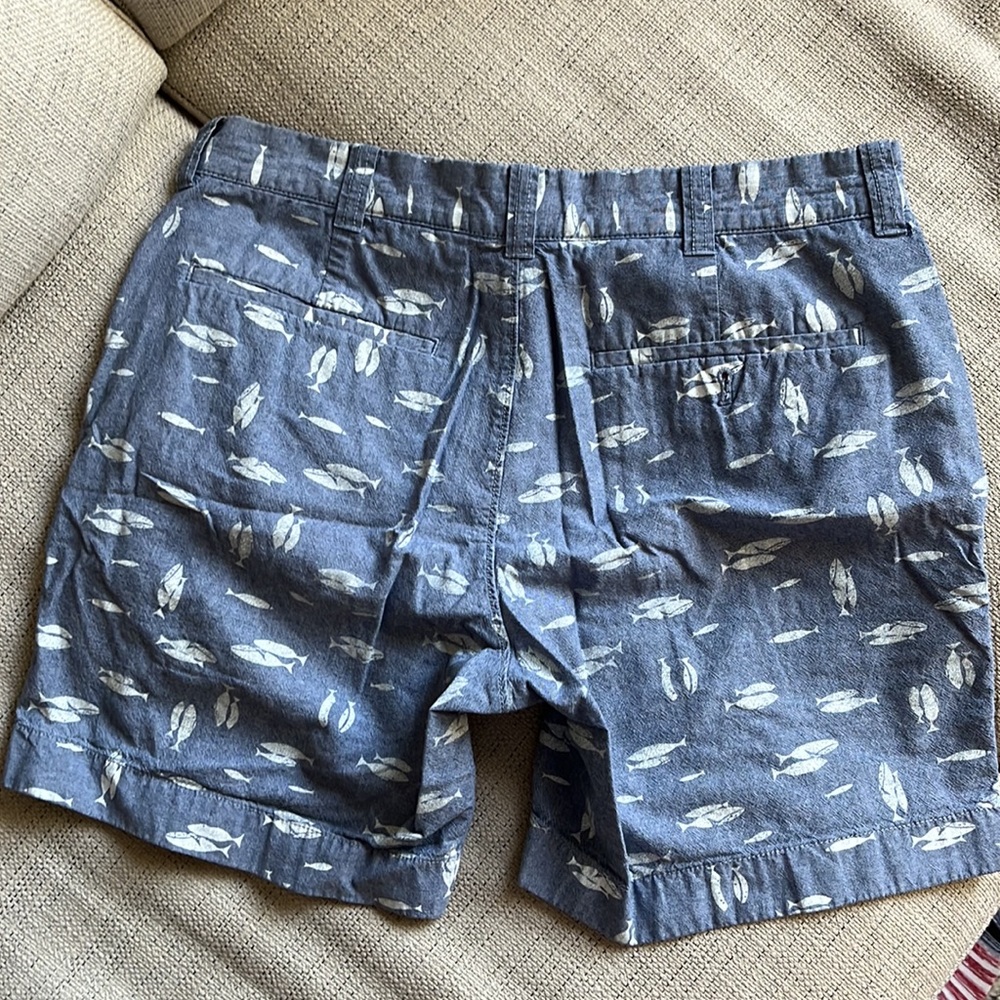 J Crew chambray fish / whale print blue shorts 31 x 6” inseam - Picture 4 of 4